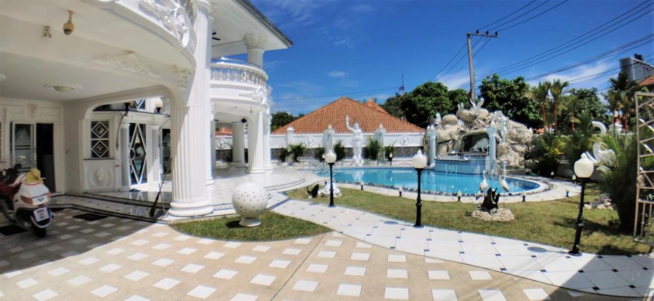Empire Land Luxury Tropical Walking Street 4 Bedrooms Pattaya